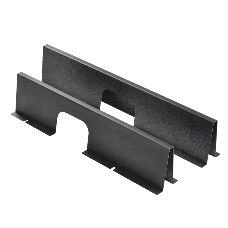Canaletas de blindagem para cabos de rede em centros de dados, adequadas para bastidores de 600 mm de largura.